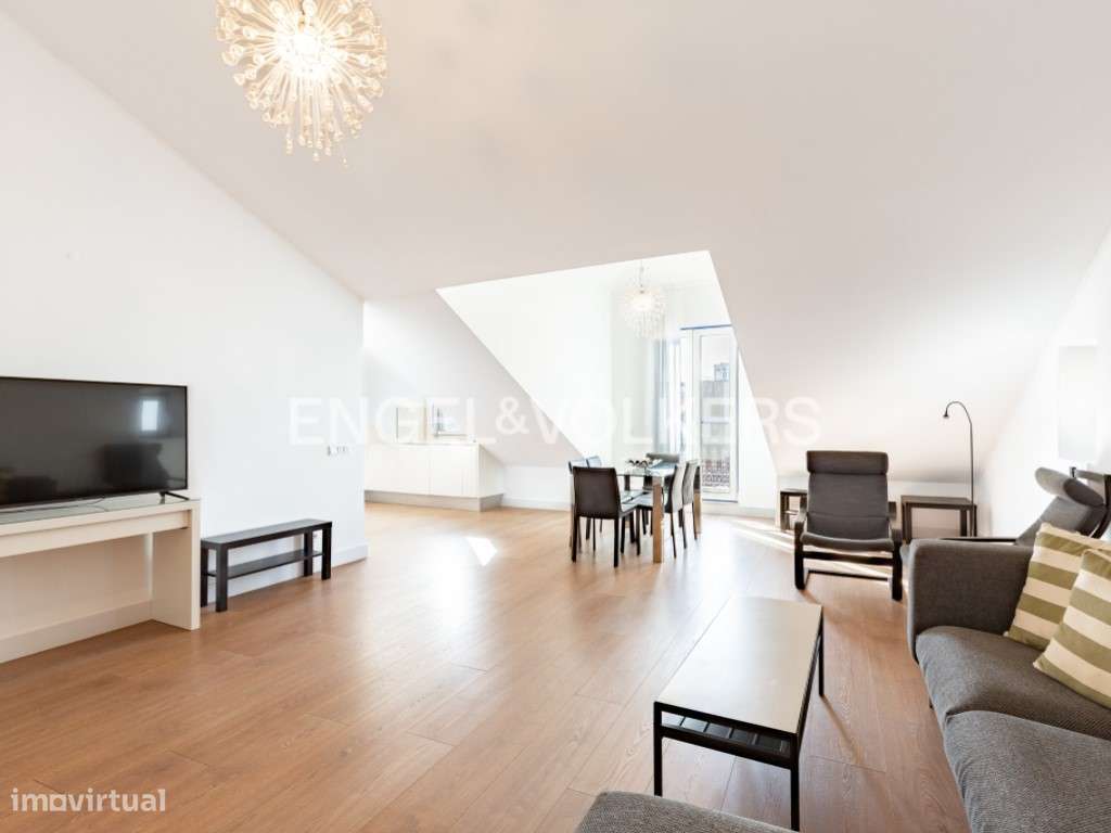 Amplo T2 com vista sobre o rio em Santos Design District-1