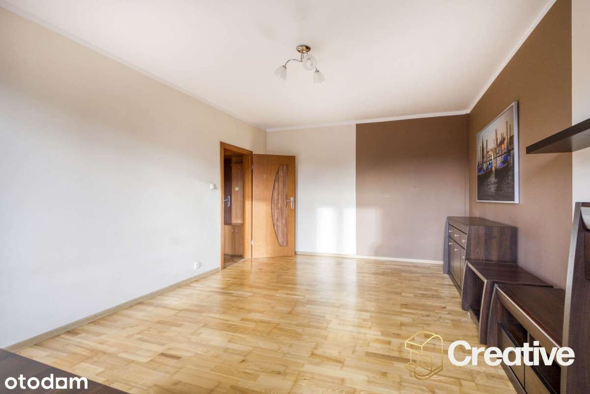 3 pokoje 2 balkony _ Widna łazienka_ Do zamieszkania-5