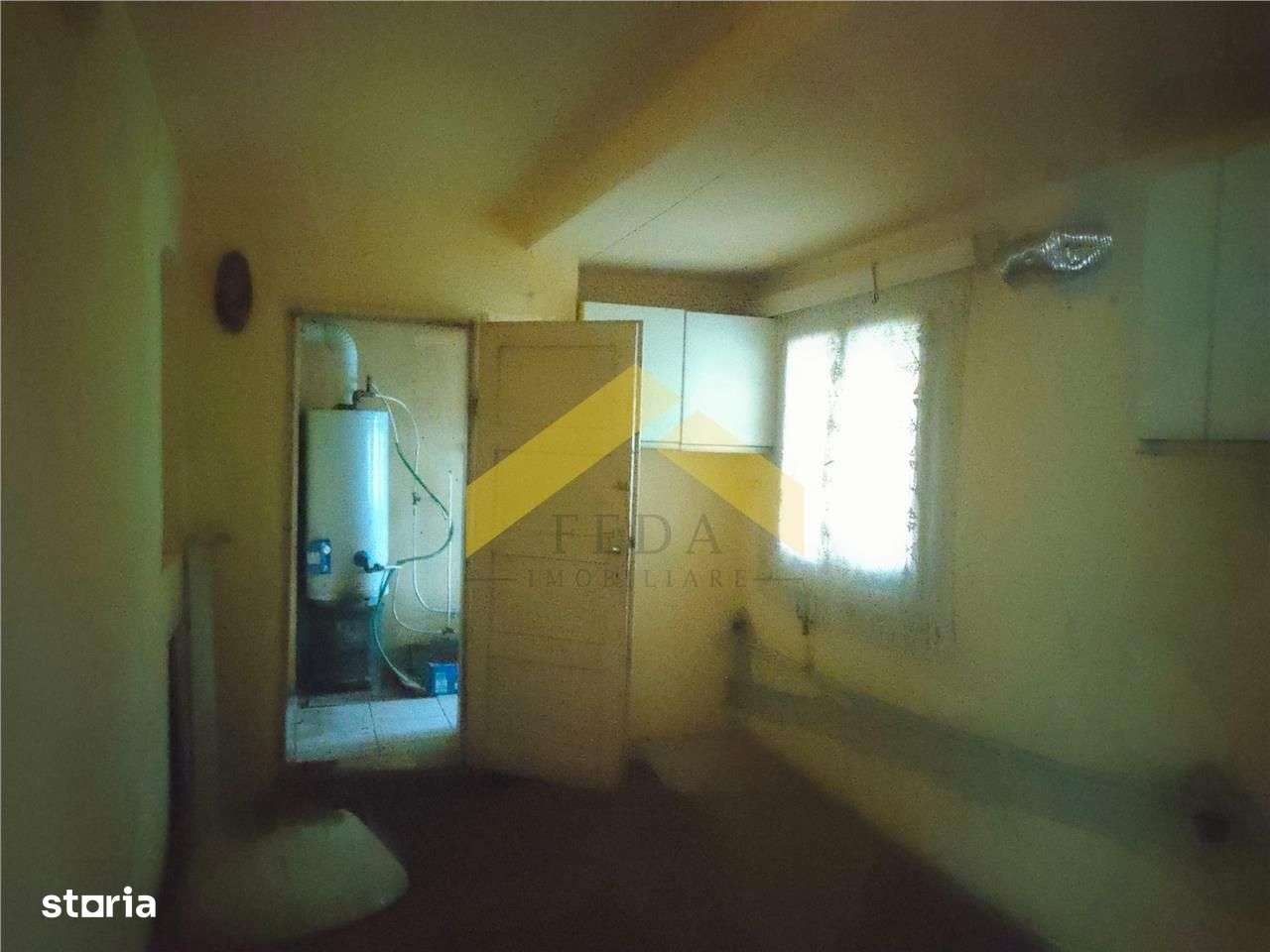 Casa cu teren 1757 mp in Sambateni de vanzare-10