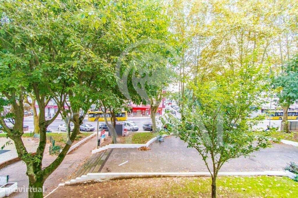 T4 | com Elevador | 124,6 m2 | Próximo da estação da CP - Grande imagem: 4/11