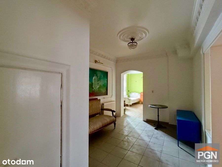 Połowa domu blisko centrum z działką-17