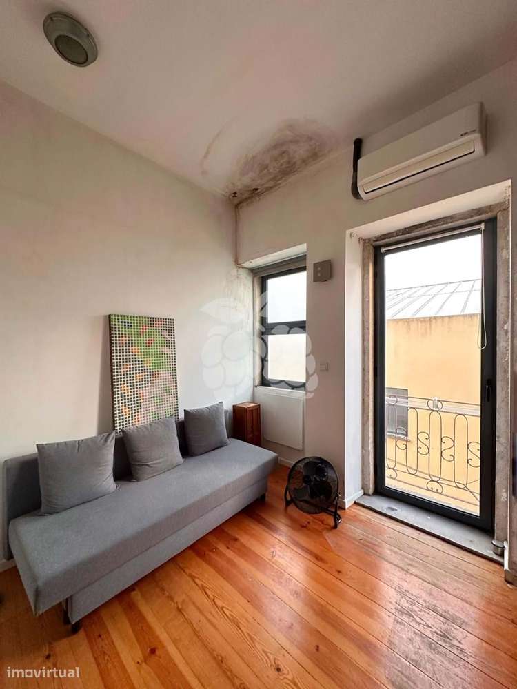 Prédio / Moradia com 2 andares, com projecto-33