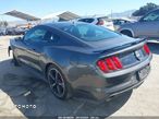 Ford Mustang 5.0 V8 GT - 5