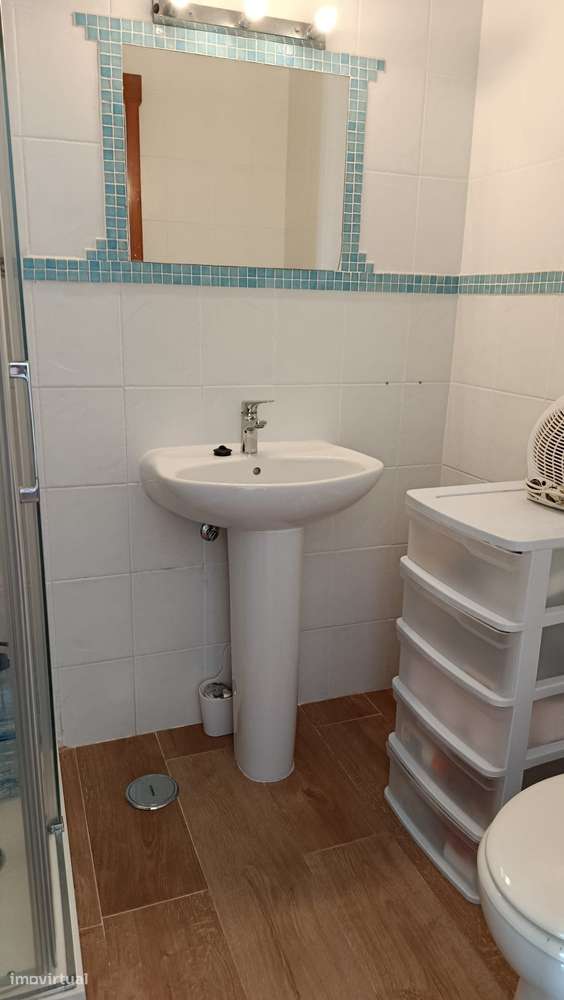 Moradia T9 Isolada com Jardim em Sagres-22