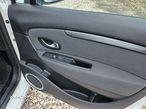 Renault Scenic 1.6 16V 110 Dynamique - 19