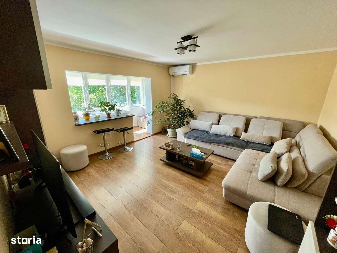 Apartament 4 camere in zona Confectii - Imagine principală: 1/14