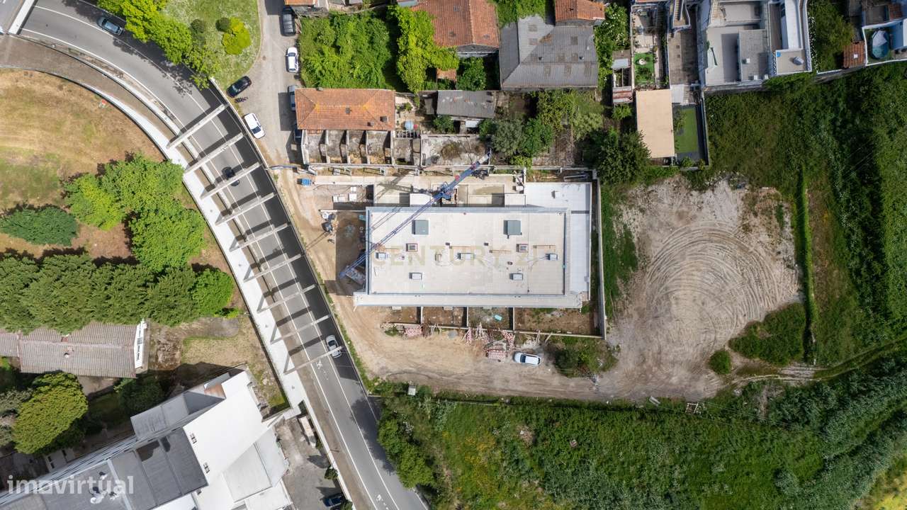 T2 Único com Terraço de 277m² | Valbom, Gondomar-44