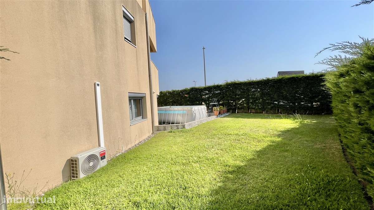 Moradia T4-Póvoa de Varzim-Centro-Acessos-2 Garagens Fechadas-32