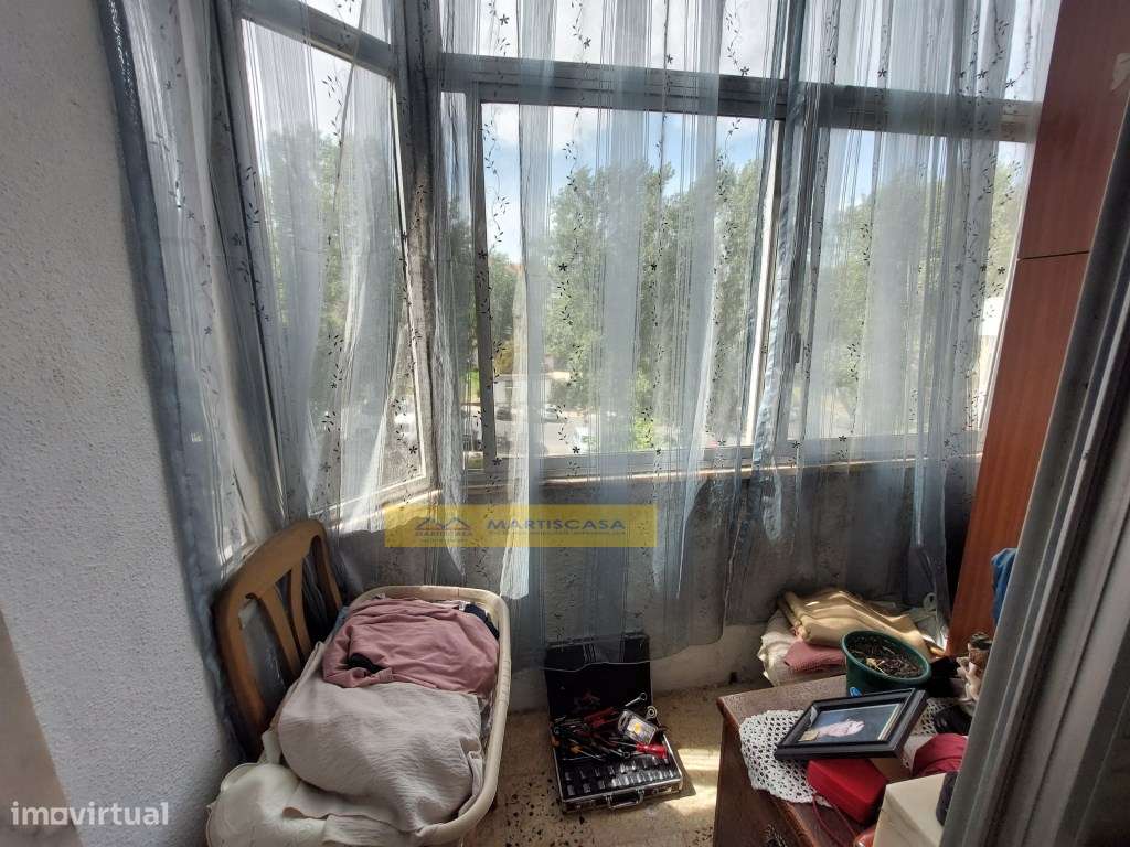 Apartamento 3 assoalhadas c/ varanda e arrecadação Serra das Minas ...-15