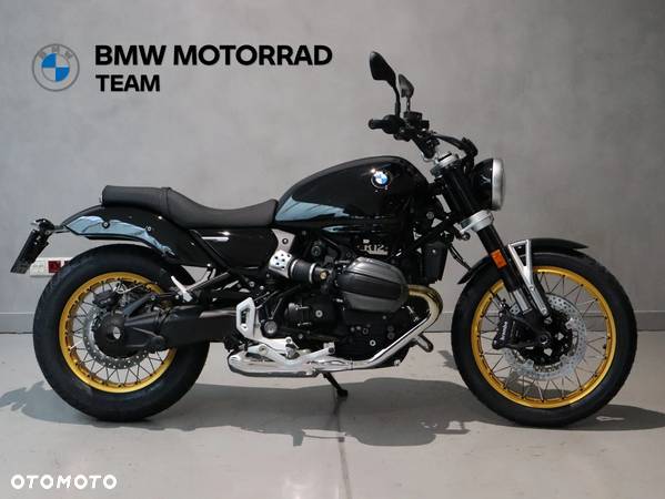 BMW R - 1