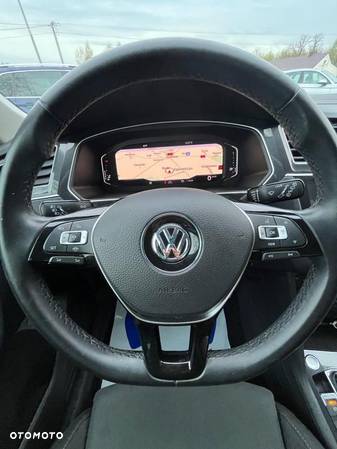 Volkswagen Tiguan - 20