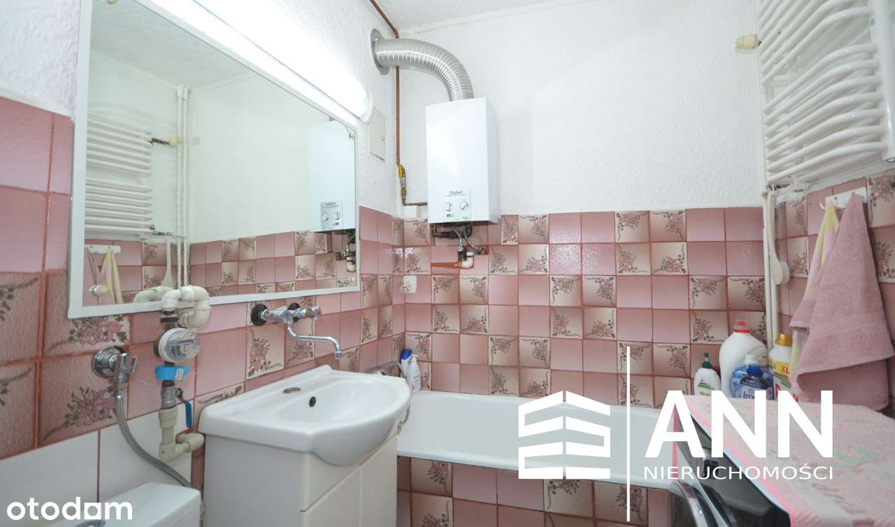 Trzypokojowe mieszkanie z balkonem w Bytom Szombierki-11