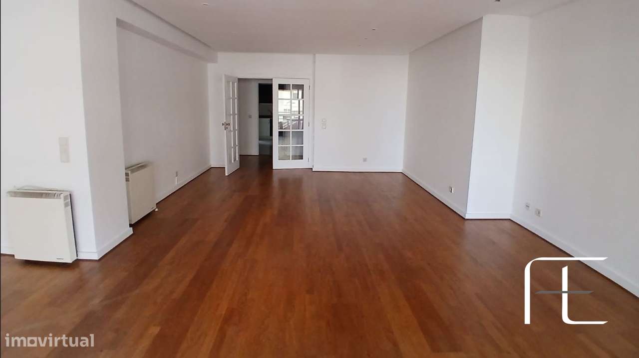 Apartamento T4 Venda em Aldoar, Foz do Douro e Nevogilde,Porto - Grande imagem: 4/15