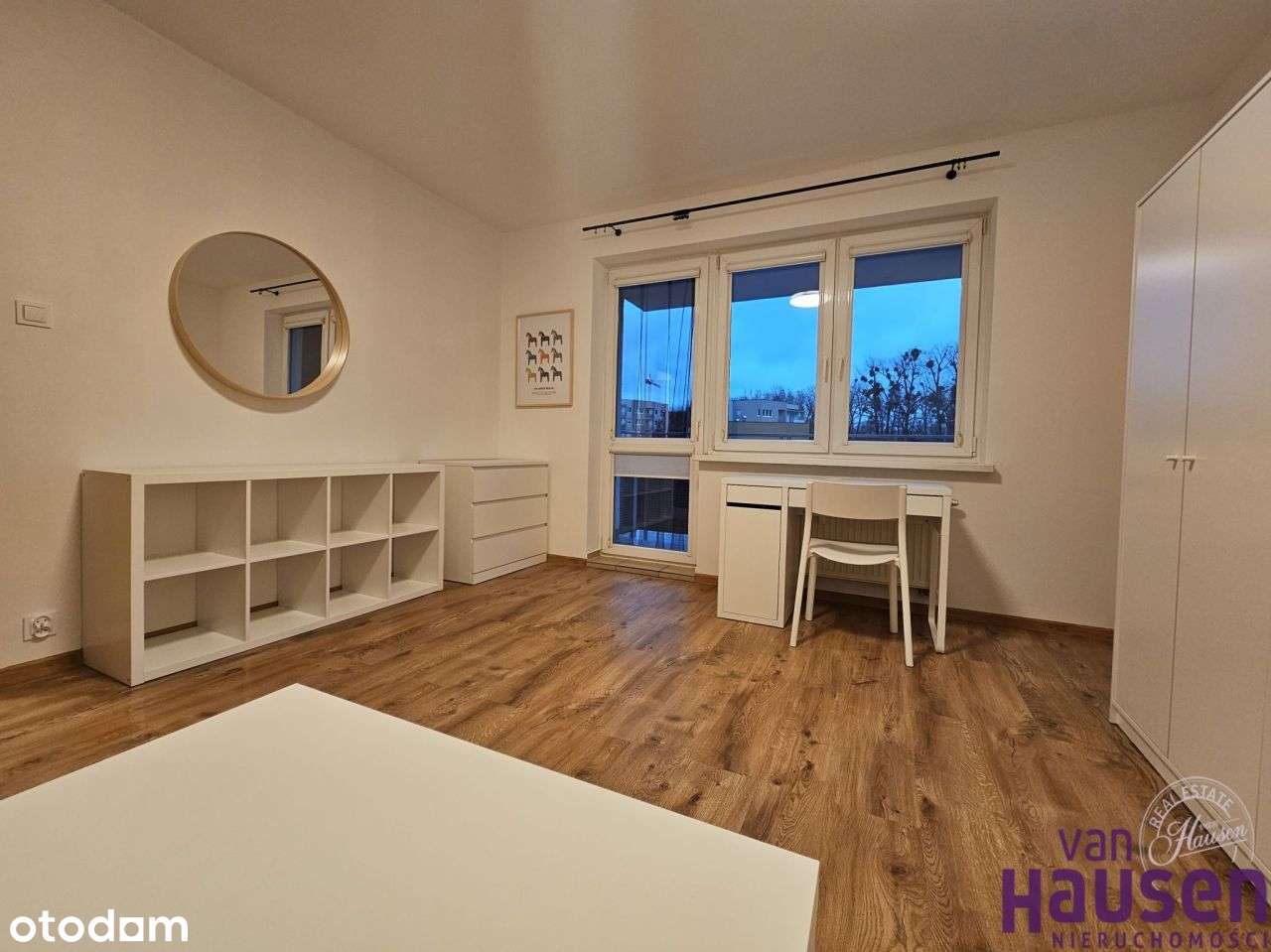 Duża kawalerka z tarasem i osobną kuchnią Katowick - Pełny obrazek: 5/13