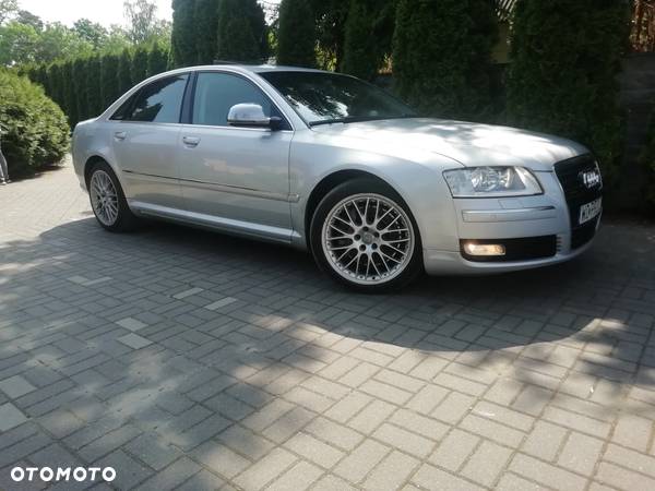 Audi A8 4.2 TDI DPF Quattro - 1