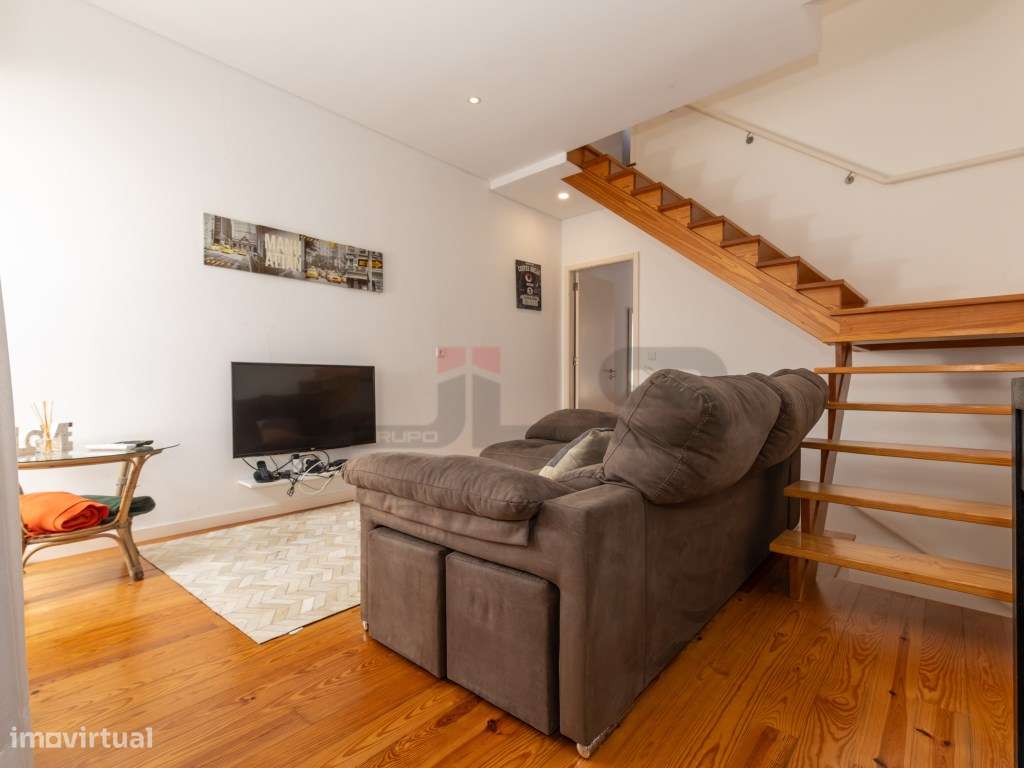 Moradia V3 no Centro de Ponta Delgada-12