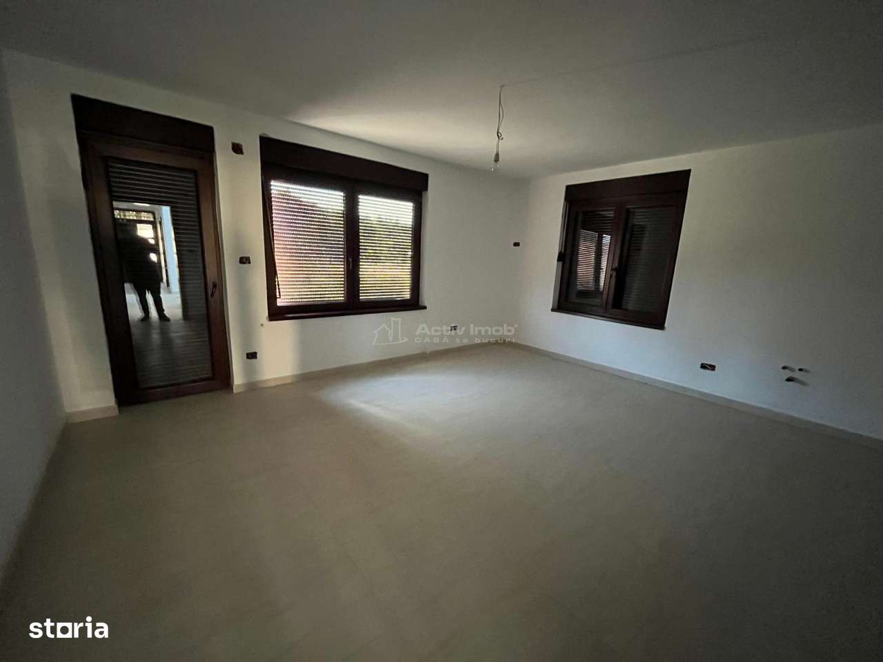 Caransebes, Casa 7 Camere + Teren 600 Mp., Zona Pipirig - Imagine principală: 5/20