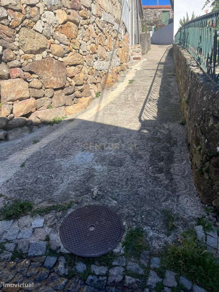 Moradia no centro de Cinfães - Grande imagem: 3/5