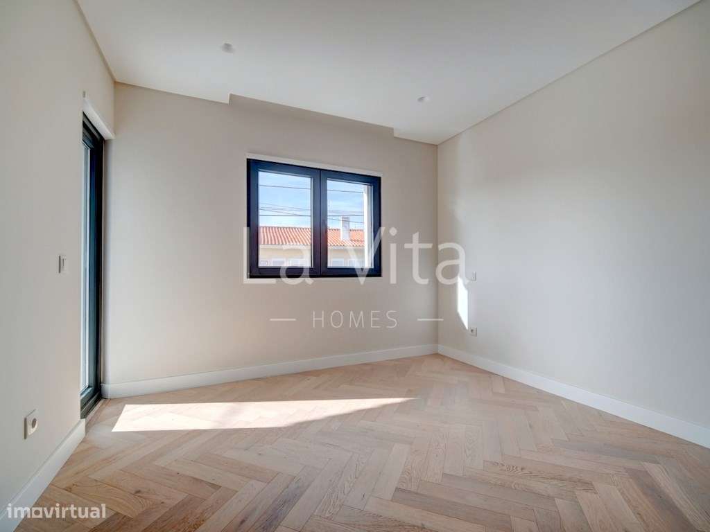 Moradia Isolada T4, com piscina e jardim no Cobre, em Cascais.-21