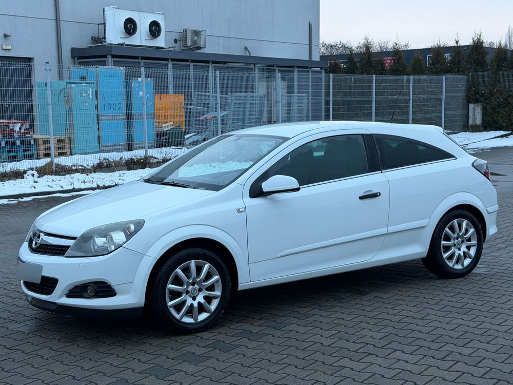 Opel Astra H 1.4 Cosmo 2010