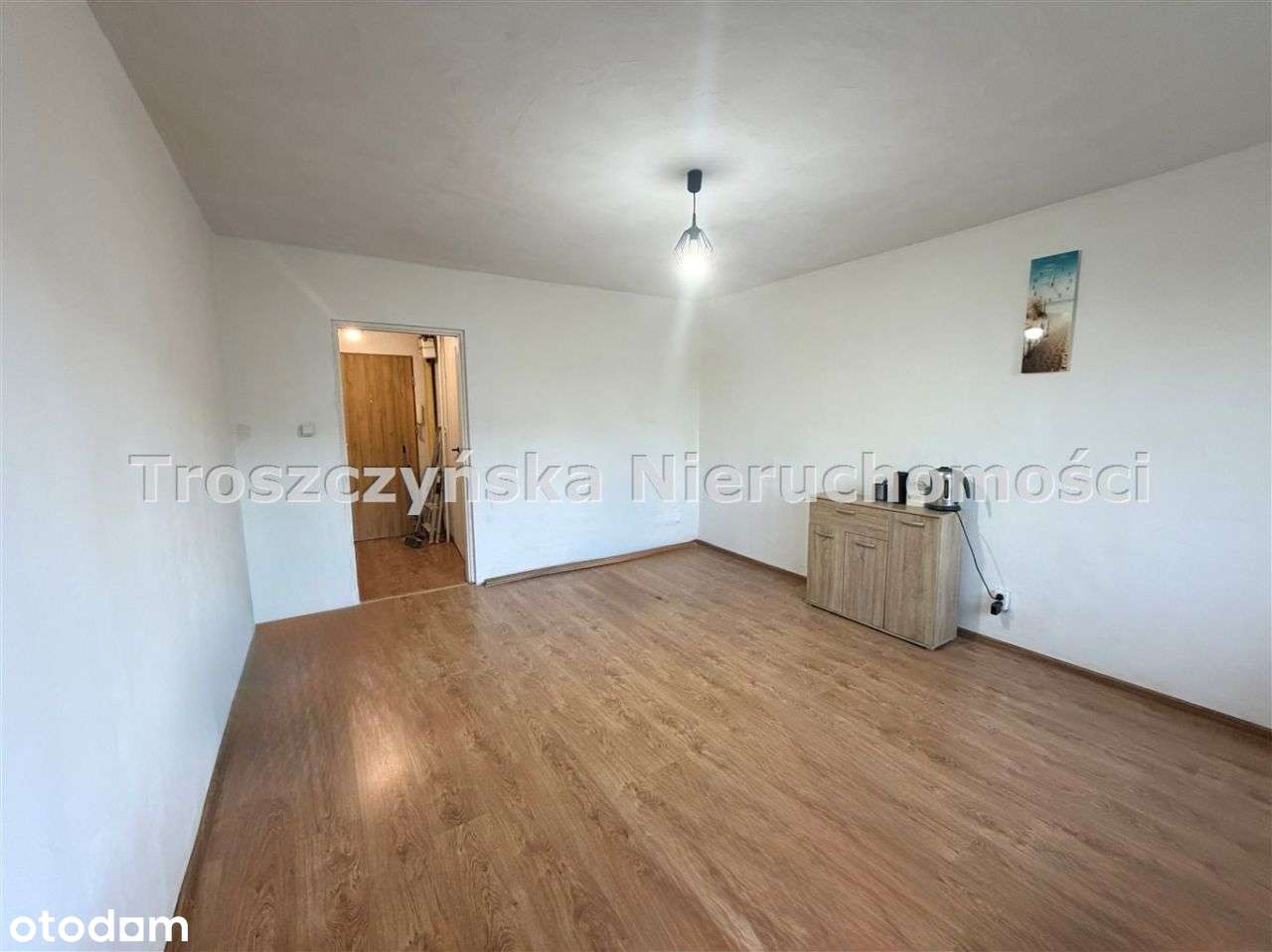 Kawalerka Tysiąclecie - wysoki parter!-0