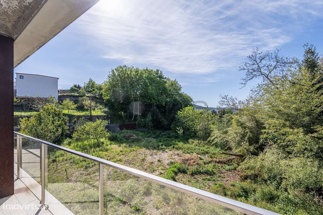 Moradia em Trandeiras, Braga-22