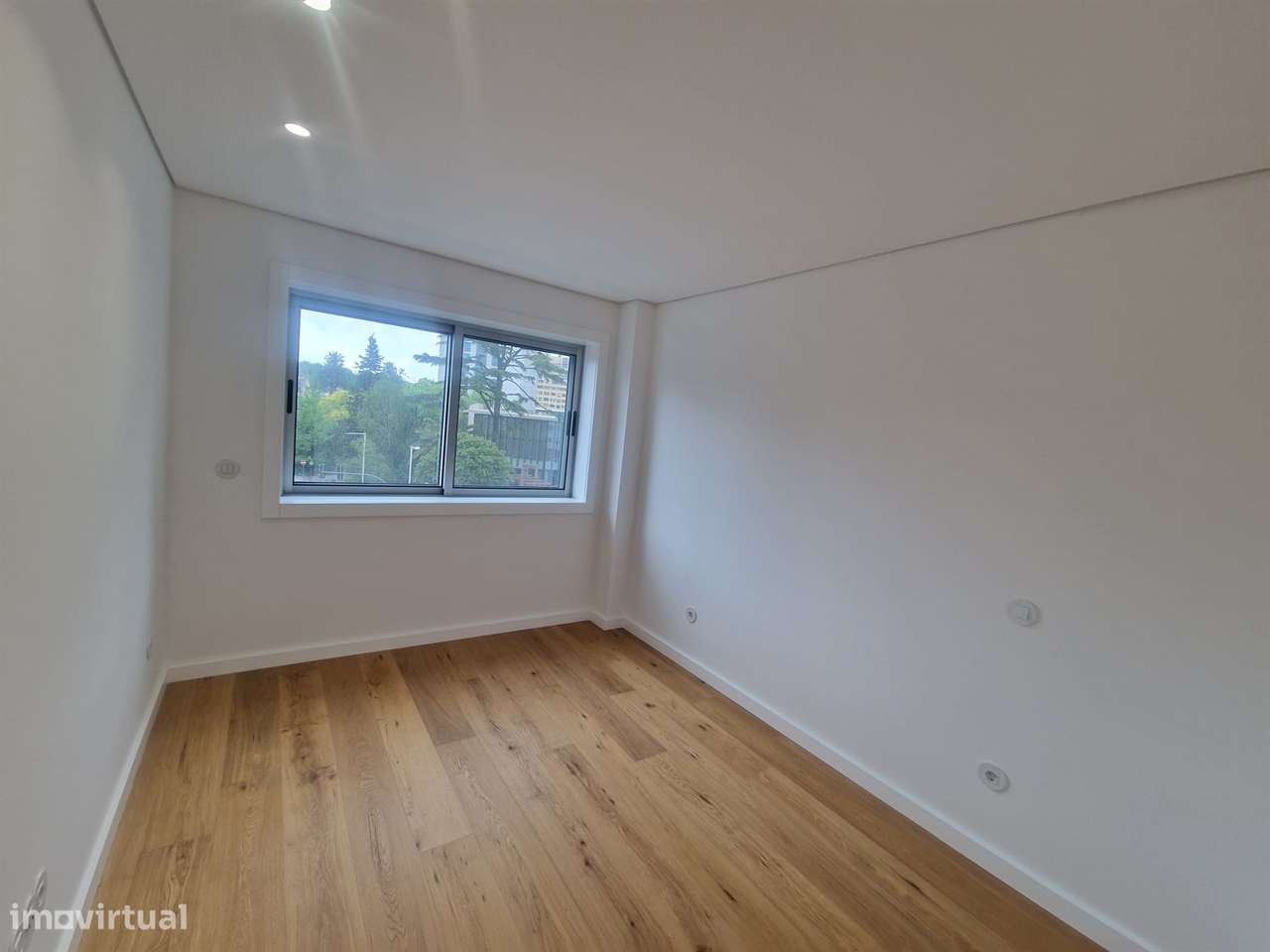 Apartamento T3 totalmente remodelado, Boavista-21
