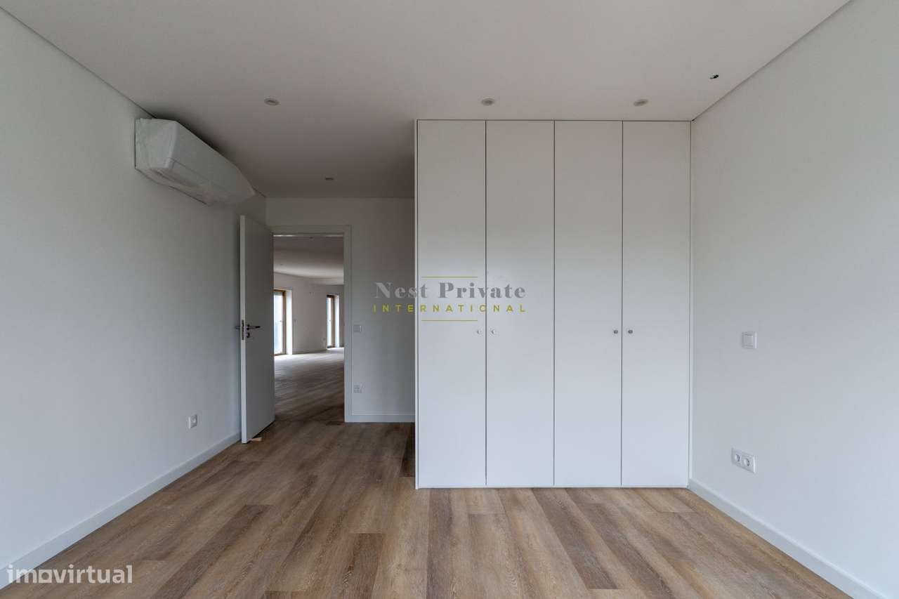 Apartamento T5 Duplex Antas-11