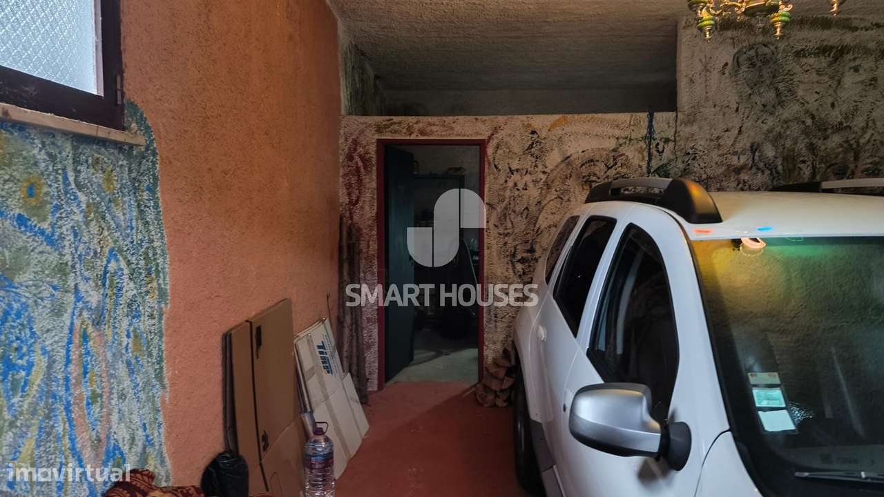 Moradia T3+1 em Avô c/ terreno-28