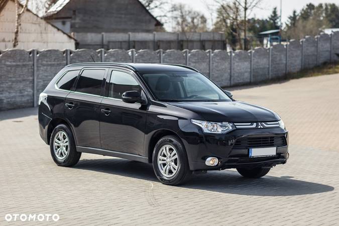 Mitsubishi Outlander 2.2 DI-D 4WD Invite - 8