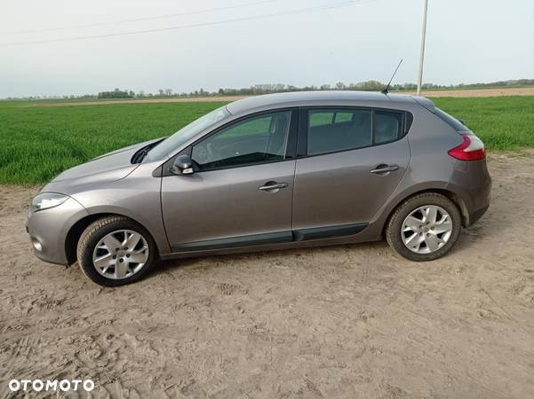 Renault Megane 1.5 dCi Dynamique - 3