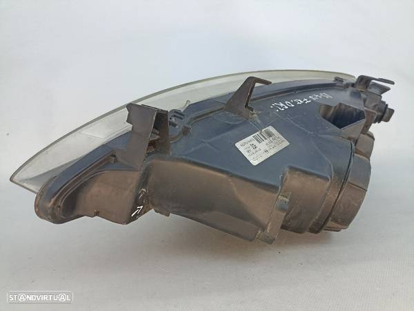 Optica Farol Direita Drt Peugeot 307 (3A/C) - 3