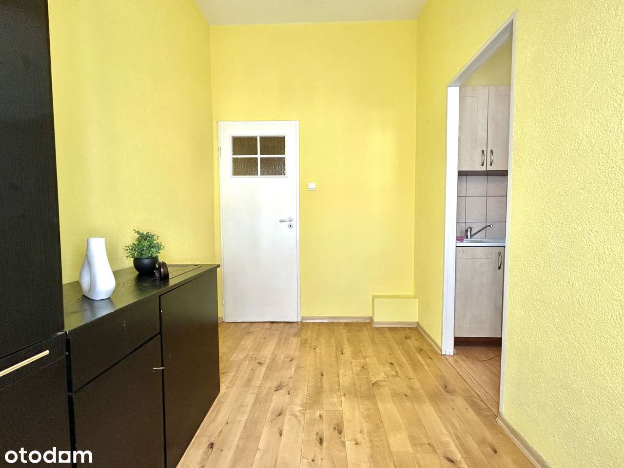 2M|piwnica_wysokie sufity 290 cm|spokojna okolica|TYLKO U NAS!-10