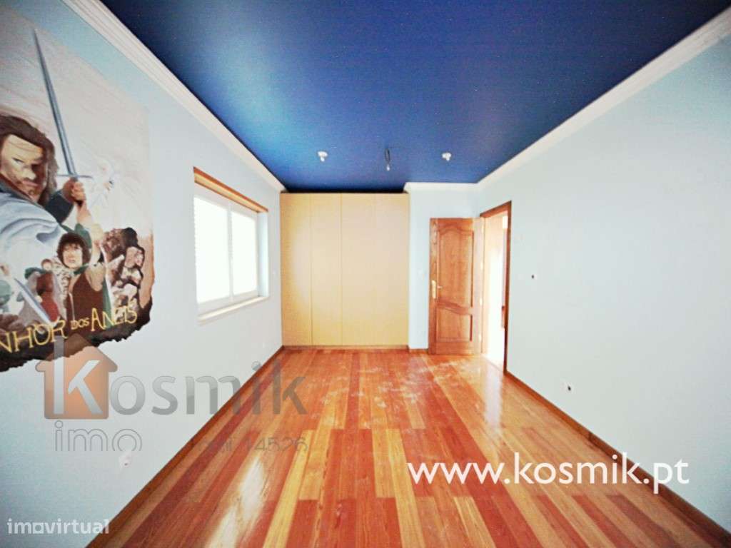 Moradia bifamiliar de Luxo para recuperar V5 + V5 :: Bucelas - Lour...-23