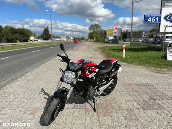 Ducati Monster - 2