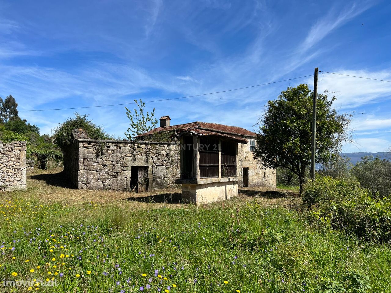 Residência situada em Oliveira de Frades.