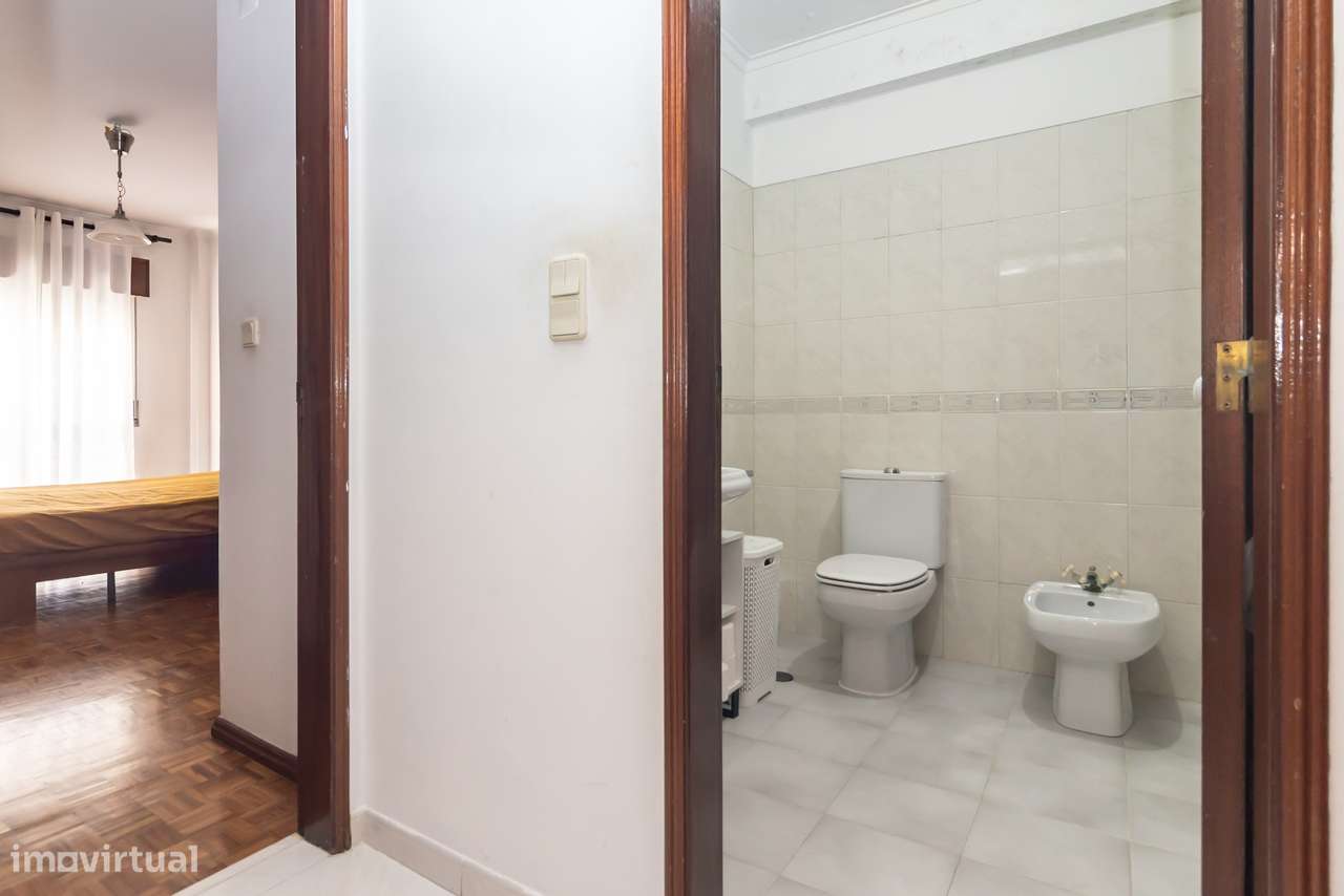 O lugar perfeito para começar uma nova vida – T1 no coração de Massamá-18