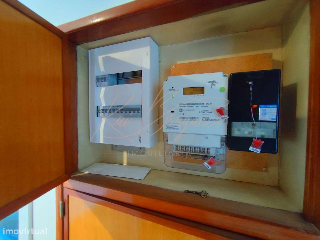 Apartamento T3 na Portela Totalmente Renovado-24
