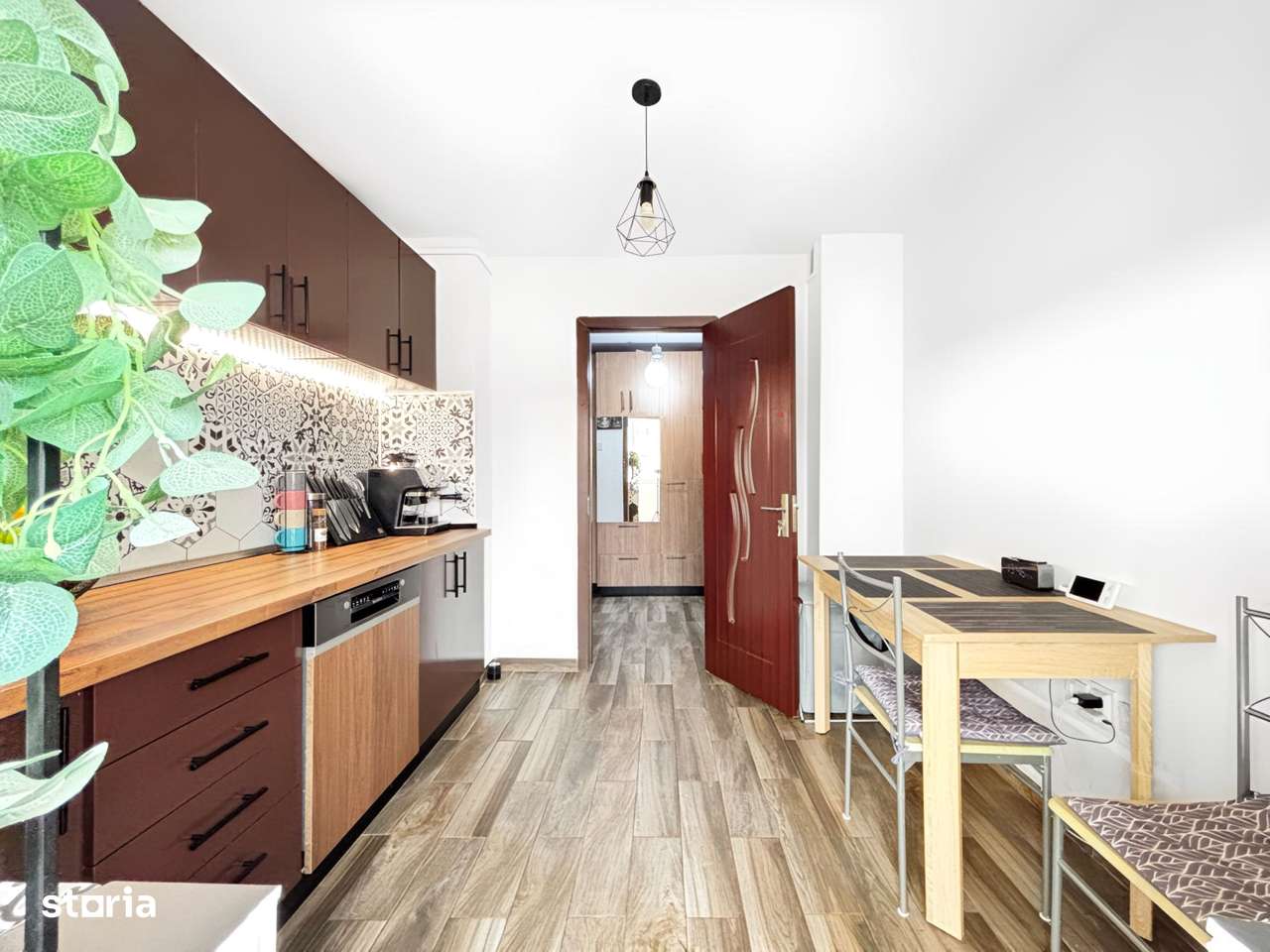 De vanzare | Decomandat 2 camere | Et 3 | Finisaje moderne | Soarelui-7