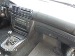 Volkswagen Passat 1.9 TDI Comfortline - 14