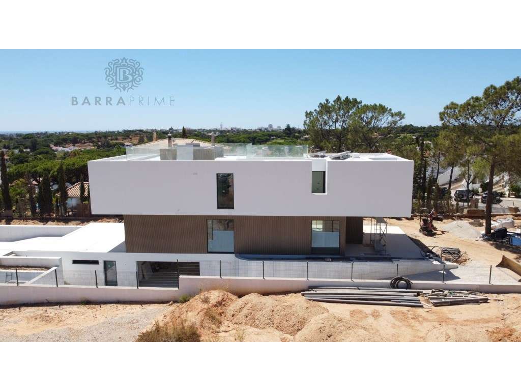 Moradia com 4 Quartos em Construção em Vila Sol - Grande imagem: 4/32