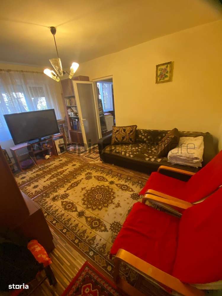 Apartament tip X - 3 camere,cartier Nufarul-0