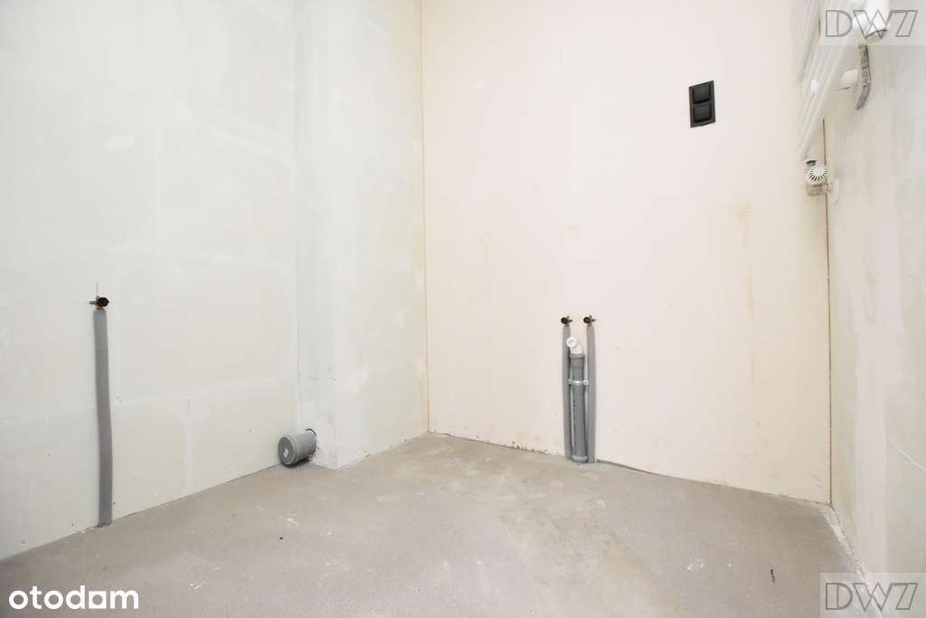 4 pokoje,3 m.postojowe,taras 40 m2,widok na Wawel-15