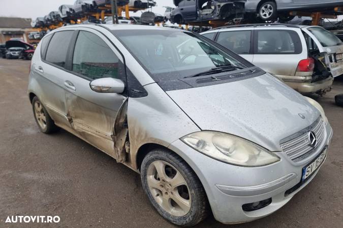 oglinda stop tripla far stanga dreapta  Mercedes A-Class w169 motor 2.0cdi om640, dezmembrez - 1