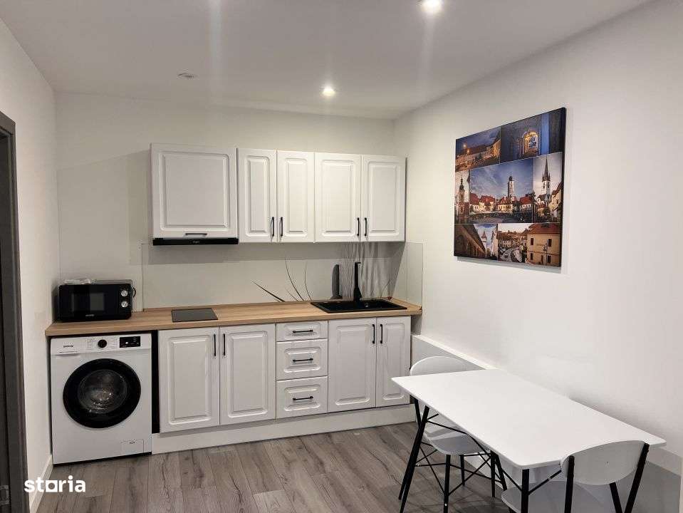 garsoniera lux  tip studio ultracentral aproape de Spital - Imagine principală: 4/7