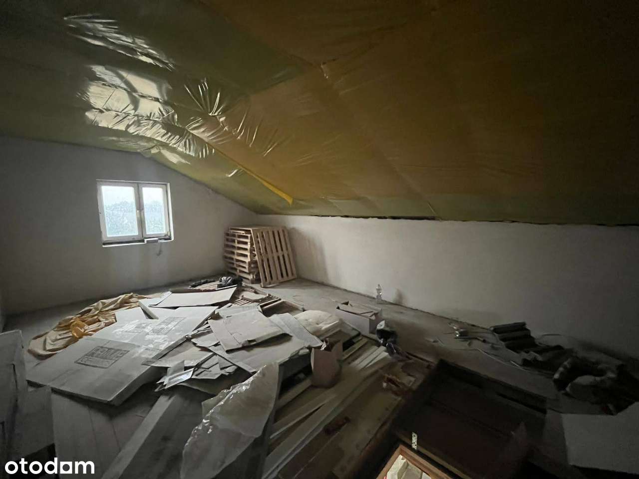 Dom z warsztatem samochodowym w Karninie.-13