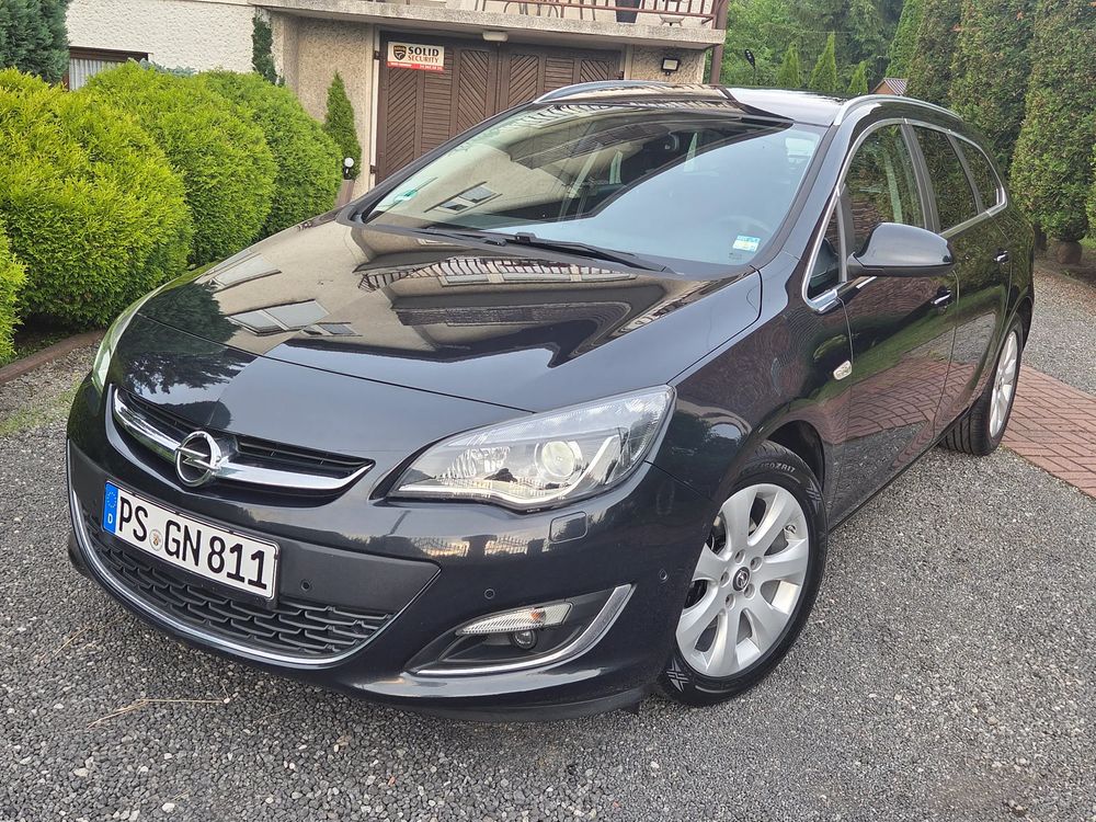 Opel Astra J (2009-2019) 2.0 CDTI DPF ecoFLEX SportsTourer Start/Stop Exklusiv 2014