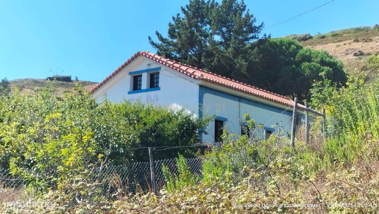 Moradia típica na Serra de Montejunto – Ideal para viver ou investir e - Grande imagem: 2/41