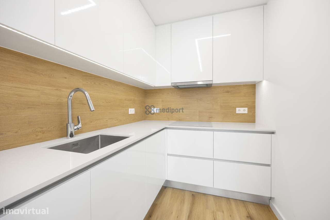 Apartamento T2 Novo no centro da Nazaré  - Fração D-37