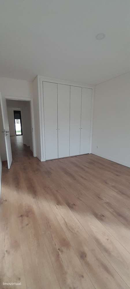 Viva perto do mar em Paço de Arcos: T3 novo com pátio e garagem-13